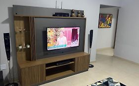 Linda casa em condomínio fechado